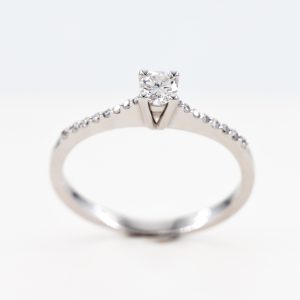 solitaire Diamond Ring with 18k White Gold