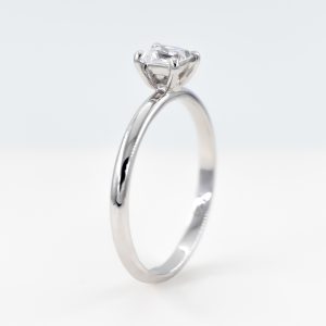 solitaire Diamond Ring with 18k White Gold