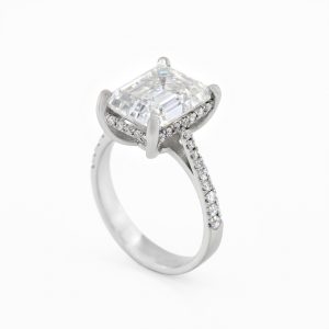 Maelis Emerald Halo 18K White Gold Lab Moissanite Ring